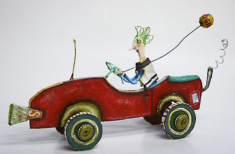 juliana-bollini-mix-media-475x310 Juliana-Bollini-mixed media sculpture 0 man driving car