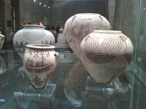 ancient-egypt-pottery-500x375 Four Egyptian pots with surface decorations