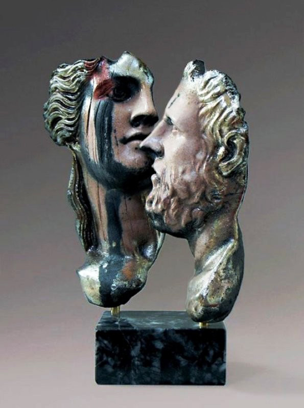 yiannis-anouris-raku-masks- Sculpture of two abstract heads - Yiannis Nanouris