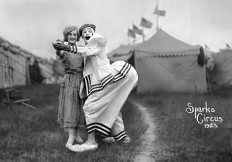 dancing-clown-photo-475x333 Sparks circus clown 1923