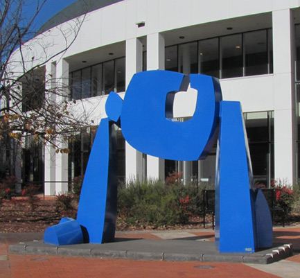 aquila-by-phil-spelman-433x401 Australian sculpture Aquila by Phil Spelman Crowne Plaza Canberra