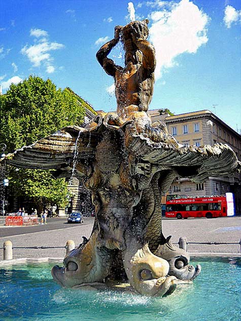 Roma_Fontana_del_Tritone-Gobbler Rome_Fountain_del_Tritone