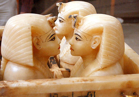 king-tut-canopic-shrine-475x333 Canopic Shrine from tomb of King Tut