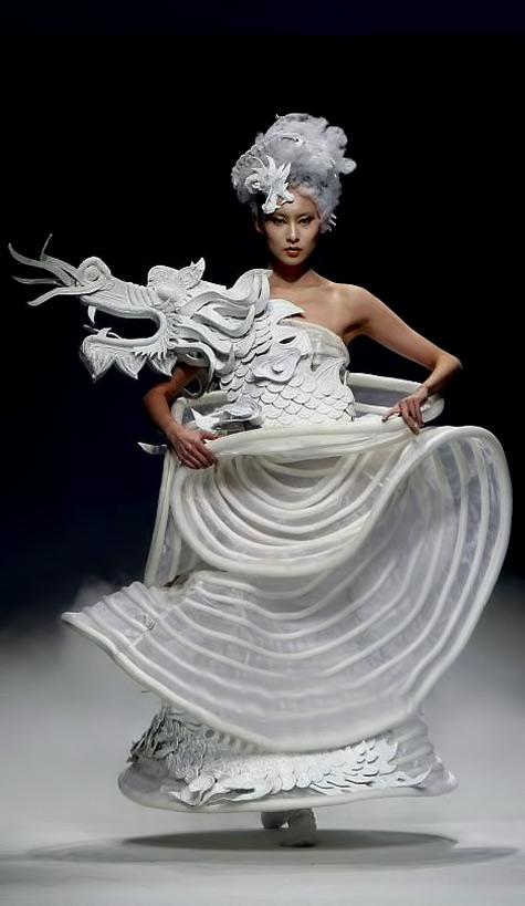 dragon-haute-couture-475x819 Dragon haute couture - Xu Ming