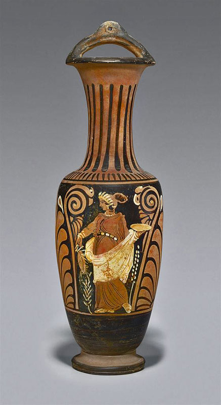 campanian-red-figure-amphora A-CAMPANIAN-RED-FIGURED-BAIL-AMPHORA---WORKSHOP-OF-THE-CA-PAINTER,-CIRCA-340-330-B.C-Christies