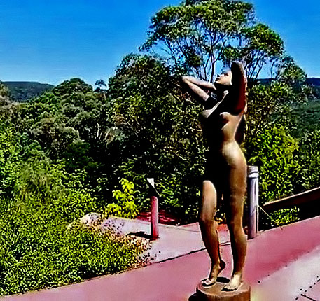 Galeria-Aniela-Sculpture-on-the-Roof,Eco-House Galeria-Aniela-Sculpture-on-the-Roof,Eco-House-Kangaroo Valley