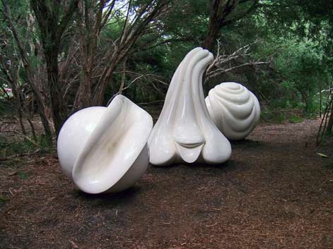 adrian-mauriks-strange-fruit-sculptures photograph © Marcus Bunyan adrian-mauriks-strange-fruit-2010-photograph © Marcus Bunyan