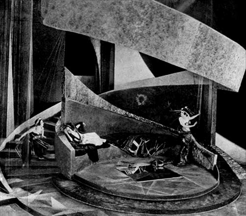 Aelita-directed-by-Yakov-Protazanov,-1924--- Aelita constructivist set design