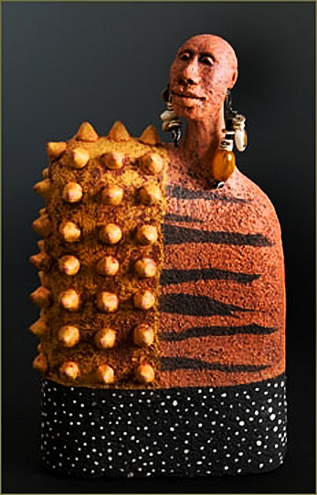 contemporary-ceramic-art-roelna-347x542 africa-11 clay sculpture by Roelna Louw