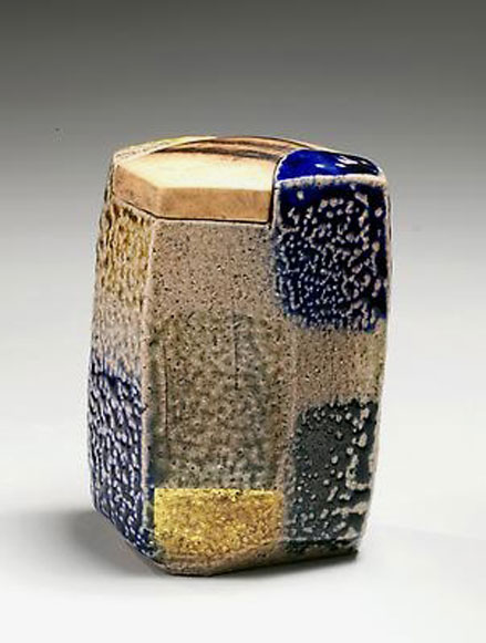 Ajiki-Hiro-japanese-ceramics-at-J-Mirviss Ajiki-Hiro abstract ceramic box with lid