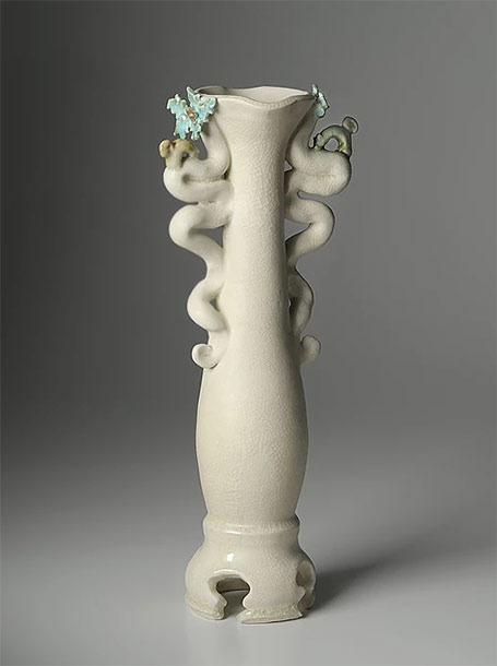 Alice-Federico Alice-Federico white vase with elegant handles