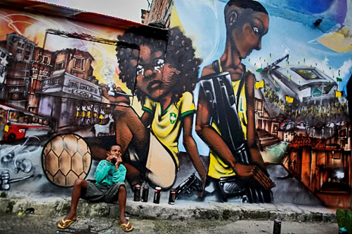 Sao-Paulo-street-mural An-intricate-mural-in-São-Paulo