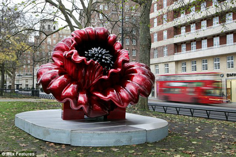 Ana-Tzarev-Flower-Power Ana Tzarev - Flower Power crimson sculpture flower