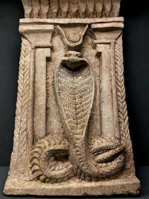 Ancient-Egyptian-Snake-sculpture Ancient-Egyptian-Snake-sculpture