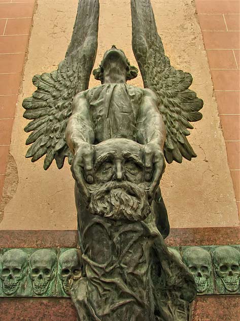 cemetery-stone-sculpture Angel-de-Ayrinhac-by-dario