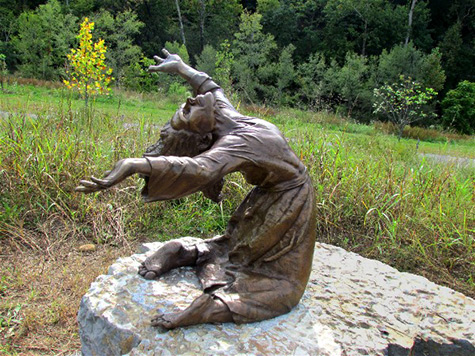 larry-bechtel-sculpture-475x356 Ann Davey Masters Memorial Sculpture Garden Larry Bechtel sculpture - 'Calling-the-Powers'