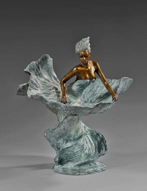 Annabelle---Nathalie-Seguin--works-the-earth-to-get-emotion,-movement,-beauty Annabelle---Nathalie-Seguin-ceramic sculpture bronze colour naked female figure