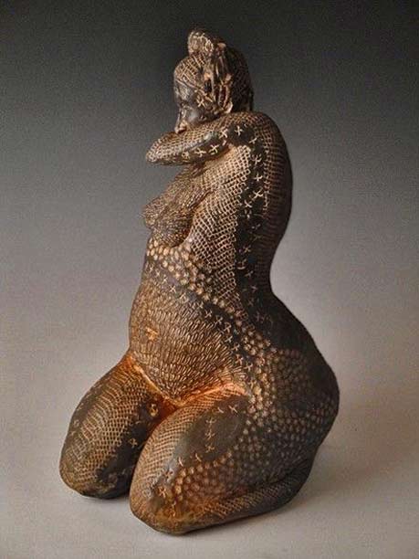 Anne-Meyer---Mishima-Lady Anne-Meyer---Mishima-Lady - sculpture of a kneeling naked woman