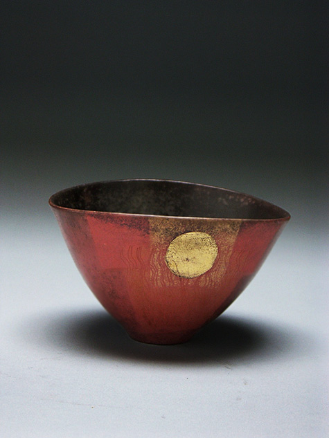 art-pottery-ann-James-475x633 Ann James-Vase,-2003;-Collection-of-Bill-Burke-2009