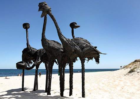 len -zuks-emu-sculpture-475x335 Antipodean-Recruits--sculpture by Len Zuks