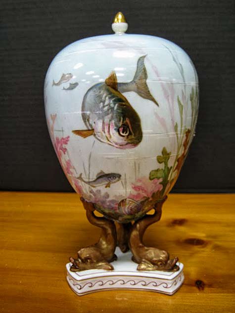 Antique-Wedgwood-China-Vase Wedgwood-China-Vase with fish motif