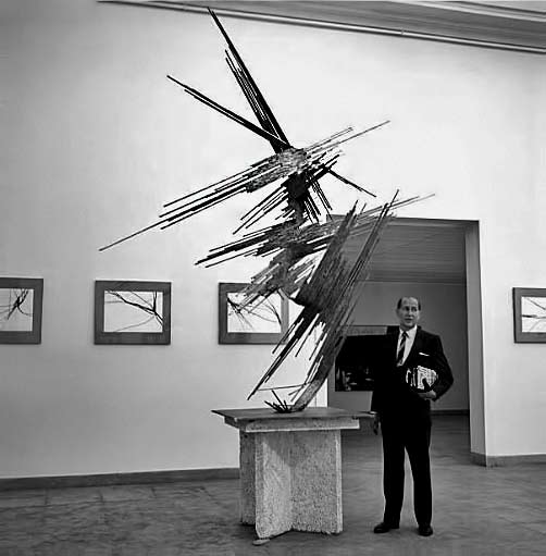 Art-Biennale-exhibition,-Venice-1964