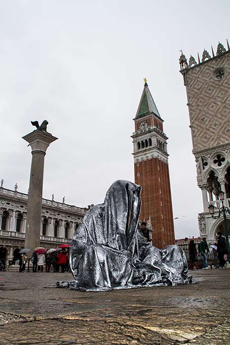 art-biennale-venice-guardians-of-time-manfred-kili-kielnhofer-contemporary-fine-art-design-sculpture-antique-show-7994