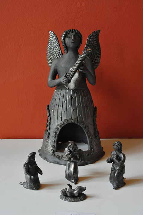 Adelina-Pedro-angel artist Adelina Pedro of San Bartolo Coyotepec, Oaxaca, Mexico