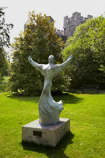 aeriel-sculpture-ginger-gilmour-437x657 artpark_sculpture Ginger Gilmour - Aeriel_2