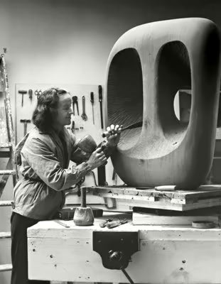 311px-400px-Barbara-Hepworth Barbara Hepworth