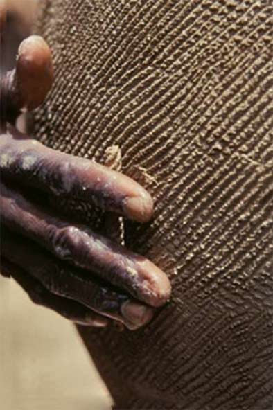 Braided-fibre-pottery-decoration African-braided fibre decoration