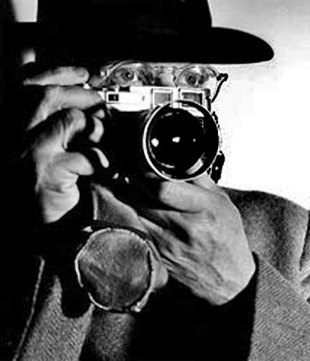 Henri-Cartier-Bresson-French-photographer Henri Cartier-Bresson with camera
