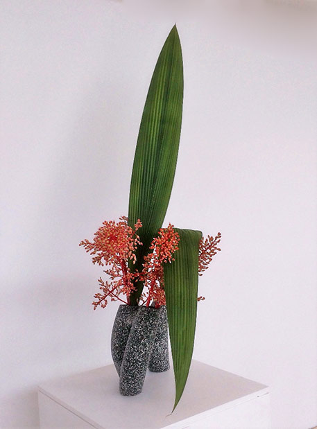 Bromeliad-and-leaves-ikebana---2016 Bromeliad flowers-and-leaves-ikebana---2016