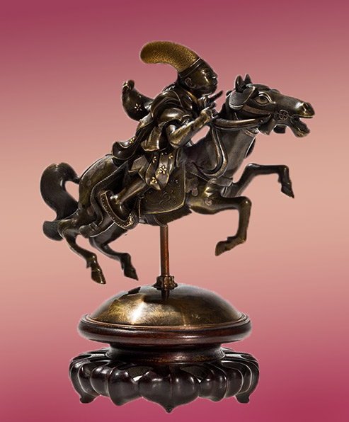 Samurai-riding-a-horse Bronze-statue---Dynamic-depiction-of-a-samurai-on-a-horse-in-gallop,-on-a-circular-base