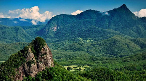 Byron-Hinterland-lrg