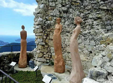 coastal-garden-female-sculptures-475x350 Le-Jardin-sculpture of three standing women on a high cliff at Eze