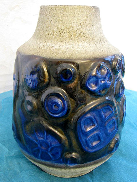 Carstens-1960s-Vase-Floorvase Carstens-1960s-Floorvase-–-Mid-Century-Home Décor-–-German-Pottery-WGP-–-Large-–-Relief-–-Fat-Lava--everglaze
