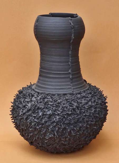 Black-ceramic-vase -Cecilia-Robinson cecilia-robinson Black ceramic vase - Cecilia Robinson