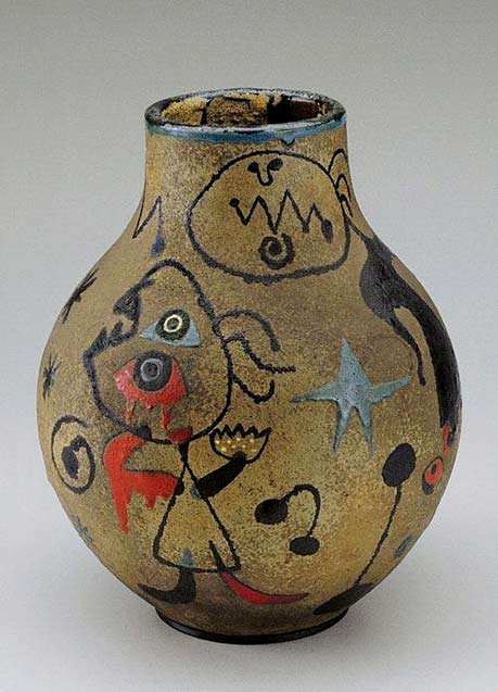 ceramic-vessel-Joan-Miro Jojan Miro ceramic vase with abstract hand-drawn decoration