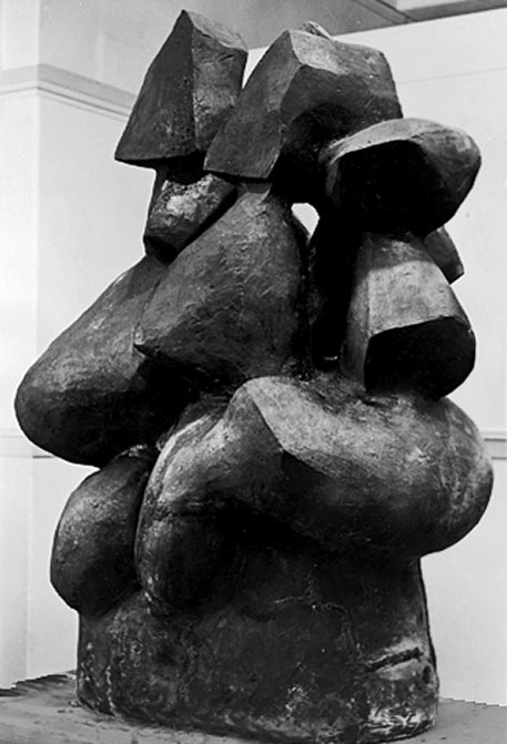 Peter-Voulkos-Black-Bulerias-1958 ceramics-in-los-angelesPeter-Voulkos-Black-Bulerias-1958-collection-of-John-and-Mary-Pappajohn