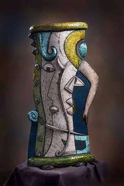 charmaine-haines-ceramic-vase charmaine-haines-cubist-vase-photo-marie-claire-dubourg