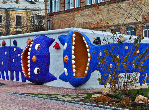 Two-blue -cat-wall-reliefs-Kiev children-landscape-park-kiev-ukraine-blue cat wall reliefs