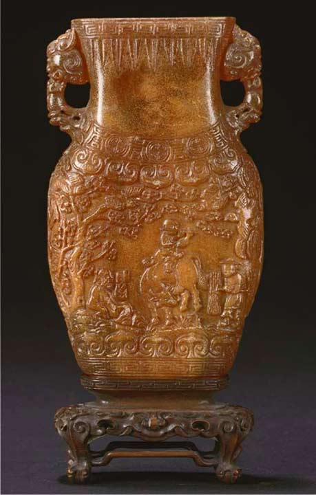 Chinese-flattened-vase-18th-cnetury carved amber vase China