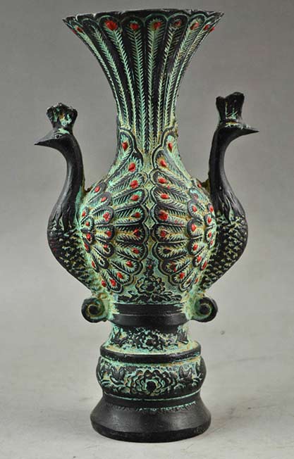 Chinese-Handwork-Bronze-Carving-Two-Beautiful-Peacock-Train-Auspicious-Vase- Twin peacock bronze vase, China