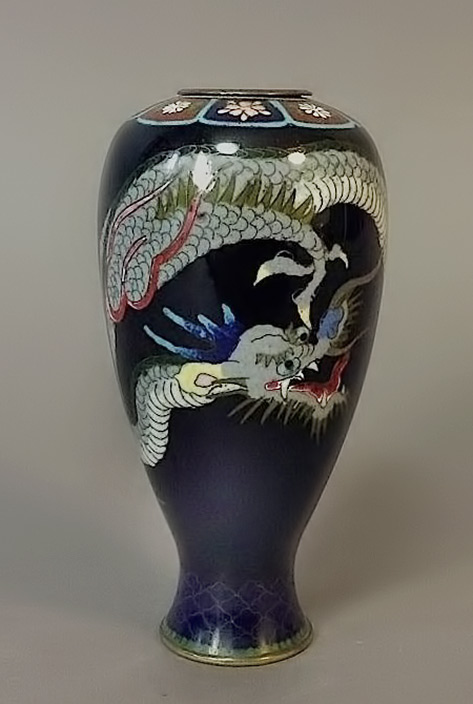 cloisoone-vase-dragon-decoration-473x704 Cloisonne vase with Dragon design , 19th century