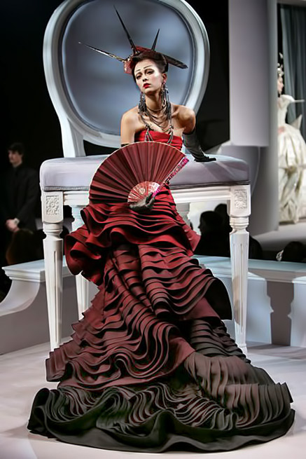 dior-spring-2007-haute-couture-by-galliano-437x655 CoCo-is-Haute - Christian Dior rich red ruffled gown