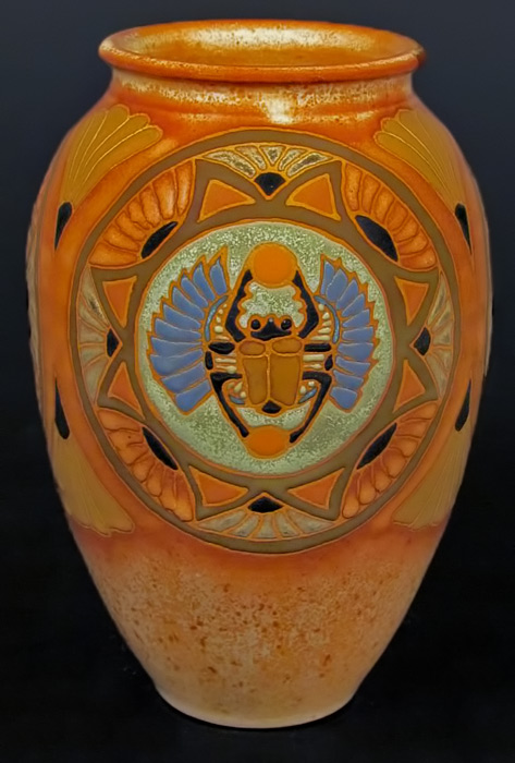 scarab-beetle-vase-common-ground-pottery-473x700 Common-Ground-Pottery-Scarab-Beetle-vase,-art-pottery,-arts-and-crafts-pottery