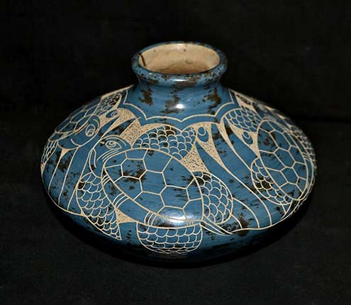 Costa-Rica-Pottery-Vase-w-Etched-Turtle-Design-Signed-Mauro Costa Rica Pottery Vase w Etched Turtle Design Signed Mauro