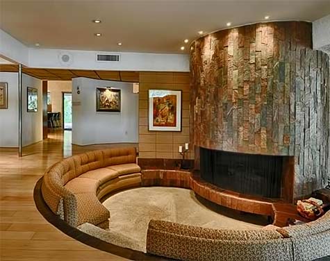 Curvaceous-converser-Amazing-Sunken-Living-Room-Designs-24 sunken conversation pit