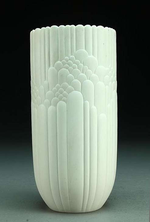 Rosenthal-art-deco-vase cylindrical-form-having-art-deco-design,-marked-to-base-Rosenthal-studio-linie-Germany
